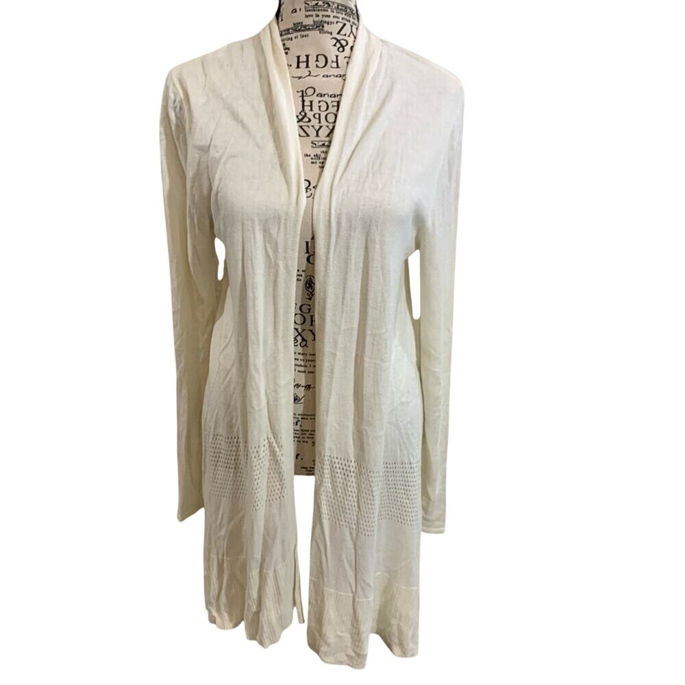 Daisy Fuentes buttonless cardigan medium